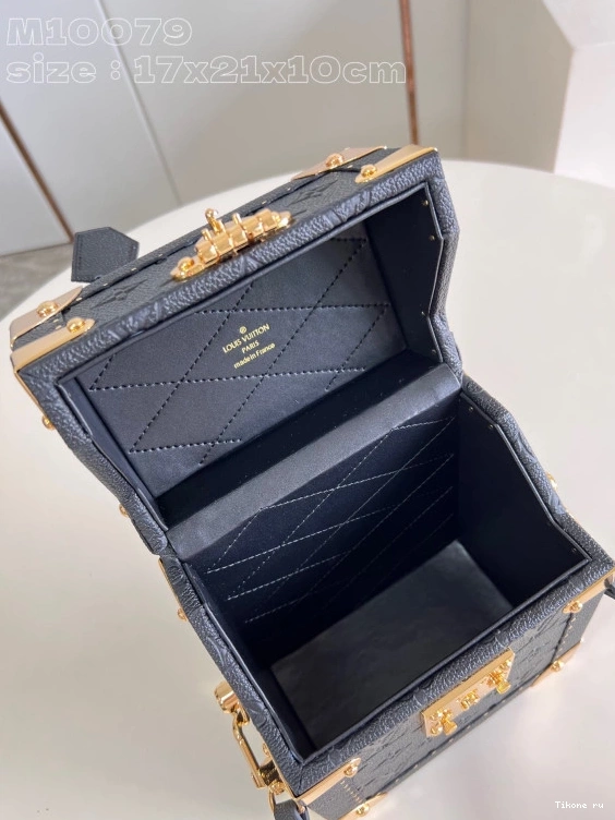 Cheap VUITTON Camera LOUIS Box Monogram Canvas 0811